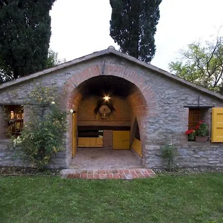 Sleeps 12 With Pool And Wifi Vila